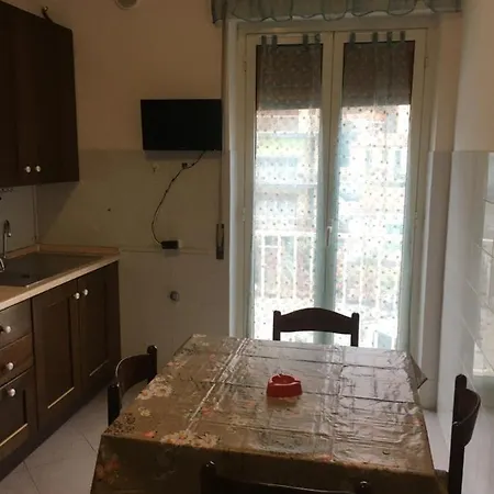 Appartamento Miramare, 2 Camere, Cucina, Bagno, Ventimiglia Exterior photo