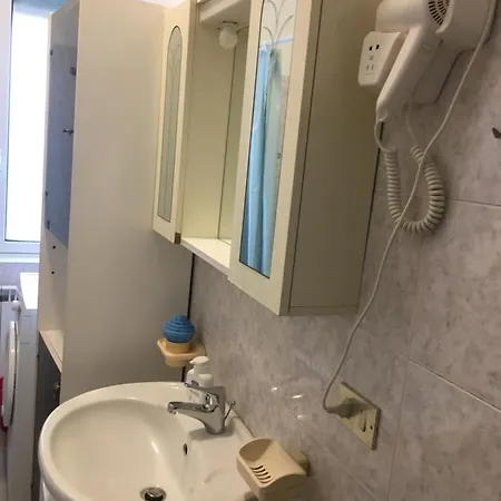 Appartamento Miramare, 2 Camere, Cucina, Bagno, Ventimiglia Exterior photo