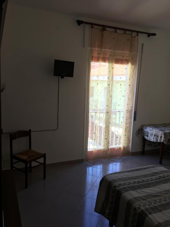 Miramare, 2 Camere, Cucina, Bagno, Ventimiglia